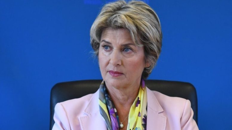 Фамилията на Весела Лечева влиза и в пазара на "Гражданска отговорност"
