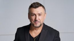 Любо Киров вече не крие мъжа си (СНИМКА)
