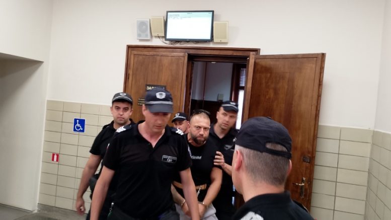 Стрийтфайтъра Стоян Колев остава в ареста. Закани се: Ще ви потроша в затвора!