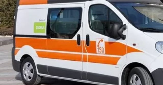 12 годишно момиче успя да спре автомобила шофиран от майка му, докато тя получава инсулт на магистрала „Струма“