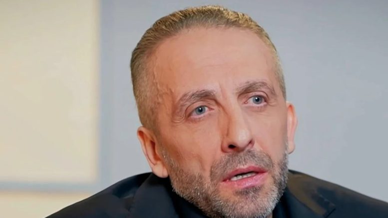 Мариус Куркински разкри своята ориентация и плати висока цена за това, смята режисьорът Стоян Радев