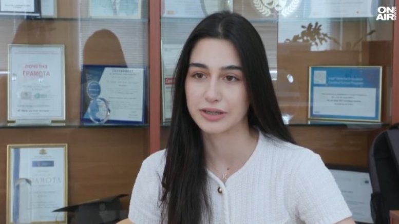 Пълната отличничка на матурите Кристина иска да учи медицина в Германия