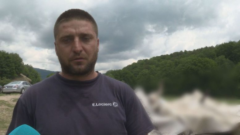 Мъжът загубил стадото си край Калофер: Мъчно ми е. Градих това стадо от дете а мълнията го взе за миг