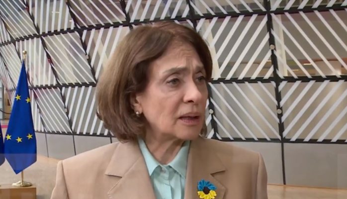 Н. Нейнски: България продължава да дава оръжия на Украйна, взели сме над 200 милиона евро