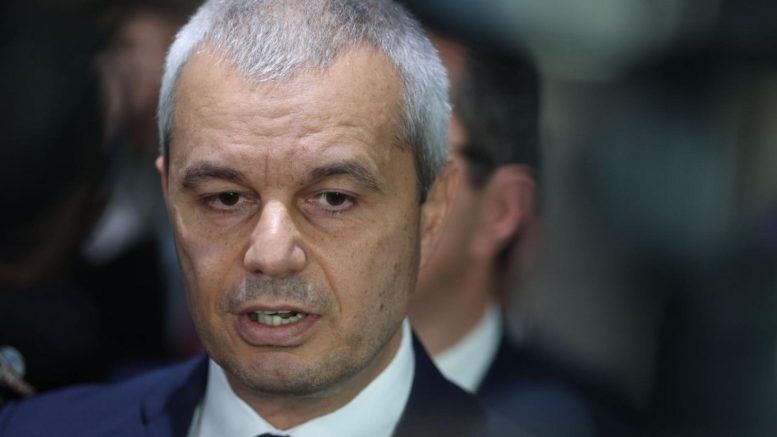 Костадинов нападна Генерала: Радев лъже постоянно, за 2 месеца надмина и Борисов