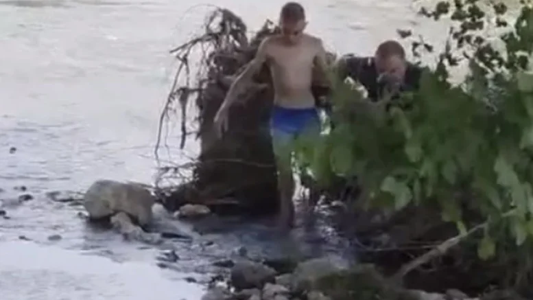 Говори момчето, спасено от полицай във водите на Марица