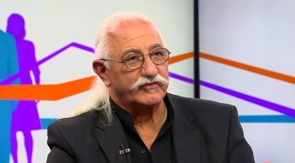 Етиен Леви: "Чистил съм улици, правил съм дюнери и съм пренасял мебели, за да си изкарам прехраната"