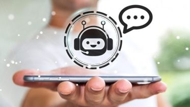 Защо ботът във фирмата отговаря а работата си остава на хората
